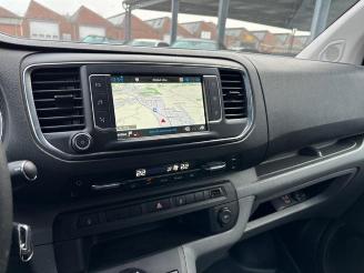 Peugeot Expert Premium Plus TwinCab Autom / 6Sitzer / L3 picture 19