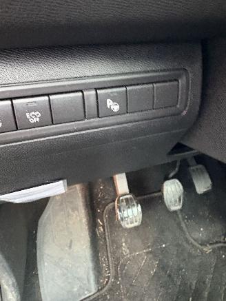 Peugeot 308 1.2 PureTech Allure picture 11