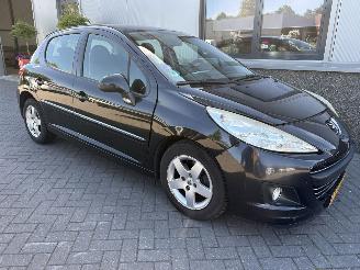 Peugeot 207 1.4 VTI Style picture 2
