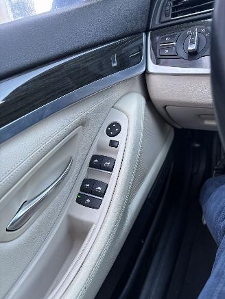 BMW 5-serie 520i Luxury Edition picture 18