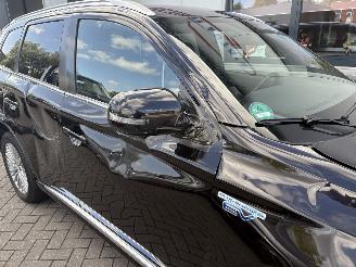 Mitsubishi Outlander 2.4 PHEV S-Edition picture 37