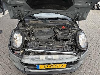 Mini Cooper 1.5 Cooper Business picture 19