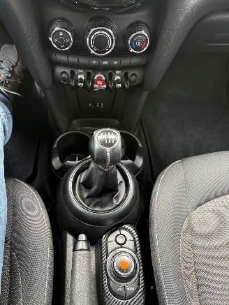 Mini Cooper 1.5 Cooper Business picture 13