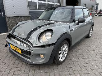 Mini Cooper 1.5 Cooper Business picture 29