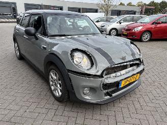 Mini Cooper 1.5 Cooper Business picture 33