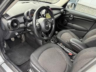 Mini Cooper 1.5 Cooper Business picture 9