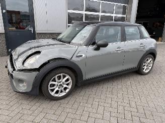 Mini Cooper 1.5 Cooper Business picture 27