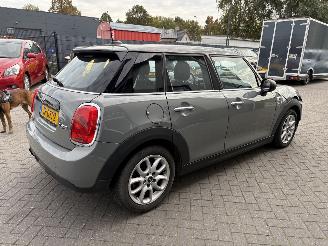 Mini Cooper 1.5 Cooper Business picture 4