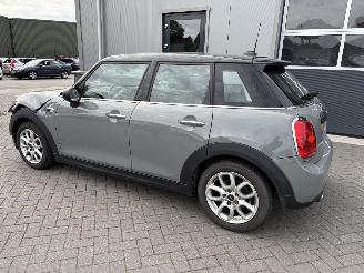 Mini Cooper 1.5 Cooper Business picture 24