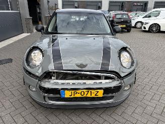 Mini Cooper 1.5 Cooper Business picture 30