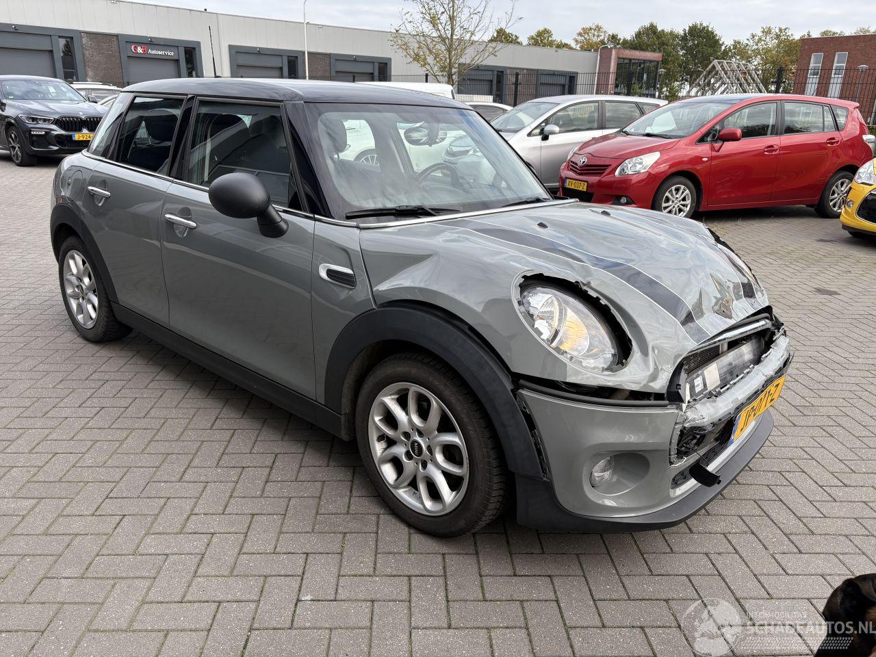 Mini Cooper 1.5 Cooper Business