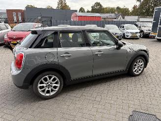 Mini Cooper 1.5 Cooper Business picture 3