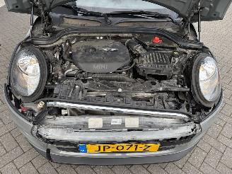 Mini Cooper 1.5 Cooper Business picture 18