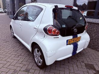 Toyota Aygo 1.0 12V Xcite White picture 8