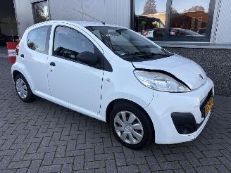 Peugeot 107 1.0 12V 5drs picture 17