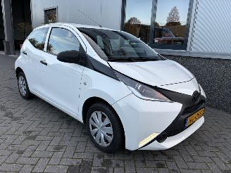 skadebil auto Toyota Aygo 1.0 VVT-i 5drs 2015/11