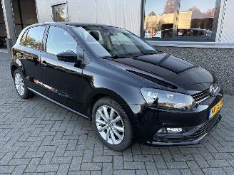 Damaged car Volkswagen Polo 1.0 55kw 5drs Comfortline 2017/3