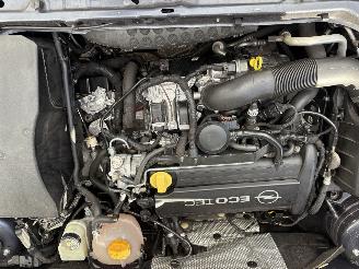 Opel Vectra 1.8 16V Executive Automaat picture 10