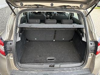 Renault Captur 0.9 TCe Dynamique picture 18