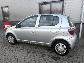Toyota Yaris 1.3 16V VVT-i Sol Automaat picture 17