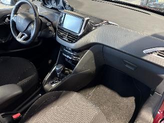 Peugeot 208 1.2 PureTech Automaat picture 12