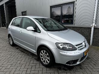 skadebil auto Volkswagen Golf 2.0 FSI Automaat 2005/12