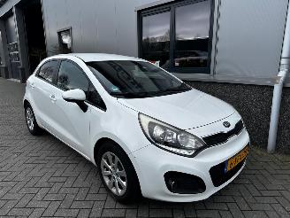 Unfallwagen Kia Rio 1.4 CRDI Plus Pack 2014/7