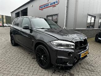 uszkodzony samochody osobowe BMW X5 XDRIVE40D 313pk High Executive 2015/2