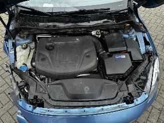 Volvo V-40 2.0 D2 R-Design Business picture 24