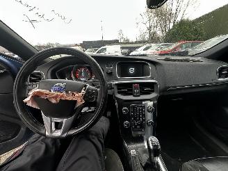 Volvo V-40 2.0 D2 R-Design Business picture 32