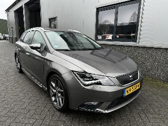 krockskadad bil auto Seat Leon ST 1.0 EcoTSI Style Connect 2017/8