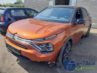 Coche siniestrado Citroën C4 C4 Berline (BA/BB/BC), Hatchback 5-drs, 2020 e-C4 50 kWh 2021/12