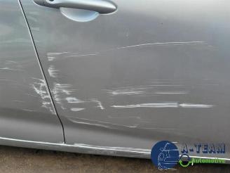 Renault Zoé Zoe (AG), Hatchback 5-drs, 2012 46kW picture 23