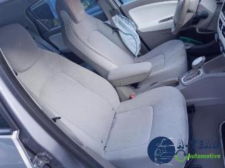 Renault Zoé Zoe (AG), Hatchback 5-drs, 2012 46kW picture 18