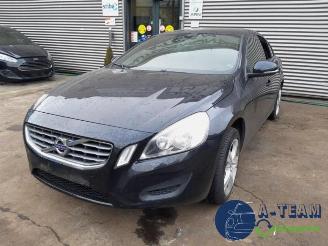 Salvage car Volvo S-60 S60 II (FS), Sedan, 2010 / 2018 1.6 T4 16V 2011/7