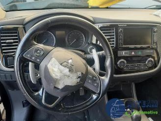 Mitsubishi Outlander Outlander (GF/GG), SUV, 2012 / 2022 2.0 16V 4x2 picture 12