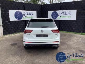 Volkswagen Tiguan Tiguan (AD1), SUV, 2016 / 2024 2.0 TSI 16V 4Motion picture 2
