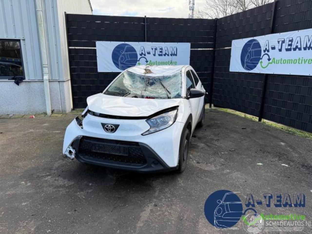 Toyota Aygo Aygo X, Hatchback, 2022 1.0 12V VVT-i