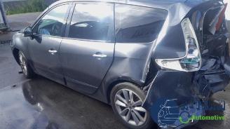 Renault Grand-scenic Grand Scenic III (JZ), MPV, 2009 / 2016 2.0 16V CVT picture 8