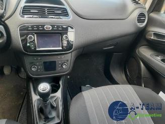 Fiat Punto Punto III (199), Hatchback, 2012 0.9 TwinAir Turbo 100 picture 19
