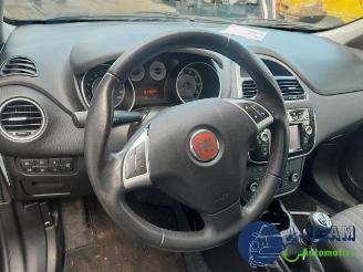 Fiat Punto Punto III (199), Hatchback, 2012 0.9 TwinAir Turbo 100 picture 16