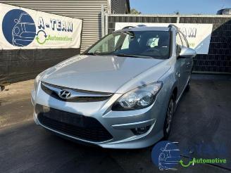 Coche siniestrado Hyundai I-30 i30 Crosswagon (WWH), Combi, 2007 / 2012 1.4 CVVT 16V 2011/9