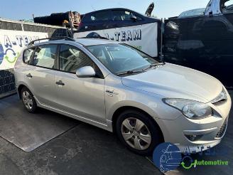 Hyundai I-30 i30 Crosswagon (WWH), Combi, 2007 / 2012 1.4 CVVT 16V picture 8