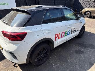 Volkswagen T-Roc 2.0 TSI 16V 4Motion SUV  Benzine 1.984cc 140kW (190pk) 4x4 2021-06  DNNA picture 5