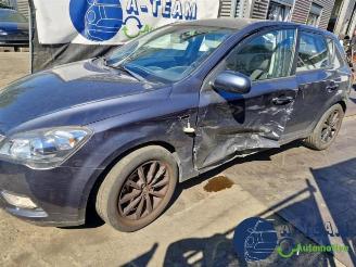 Kia Cee d Cee'd (EDB5), Hatchback 5-drs, 2006 / 2012 1.4 CVVT 16V picture 12