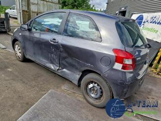 Toyota Yaris Yaris II (P9), Hatchback, 2005 / 2014 1.0 12V VVT-i picture 13