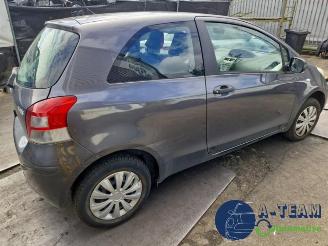 Toyota Yaris Yaris II (P9), Hatchback, 2005 / 2014 1.0 12V VVT-i picture 12