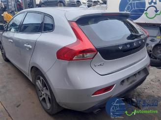 Volvo V-40 V40 (MV), Hatchback 5-drs, 2012 / 2019 2.0 D3 16V picture 13