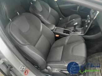 Volvo V-40 V40 (MV), Hatchback 5-drs, 2012 / 2019 2.0 D3 16V picture 20