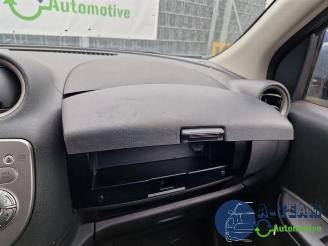 Nissan Micra Micra (K13), Hatchback, 2010 / 2016 1.2 12V DIG-S picture 32